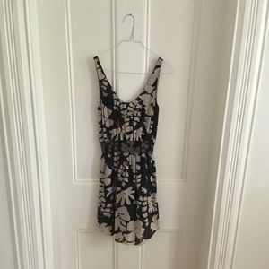 Cute aritiza dress.